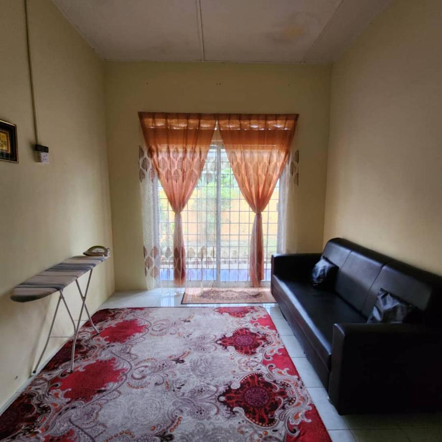 Adeeba Homestay Куантан Экстерьер фото